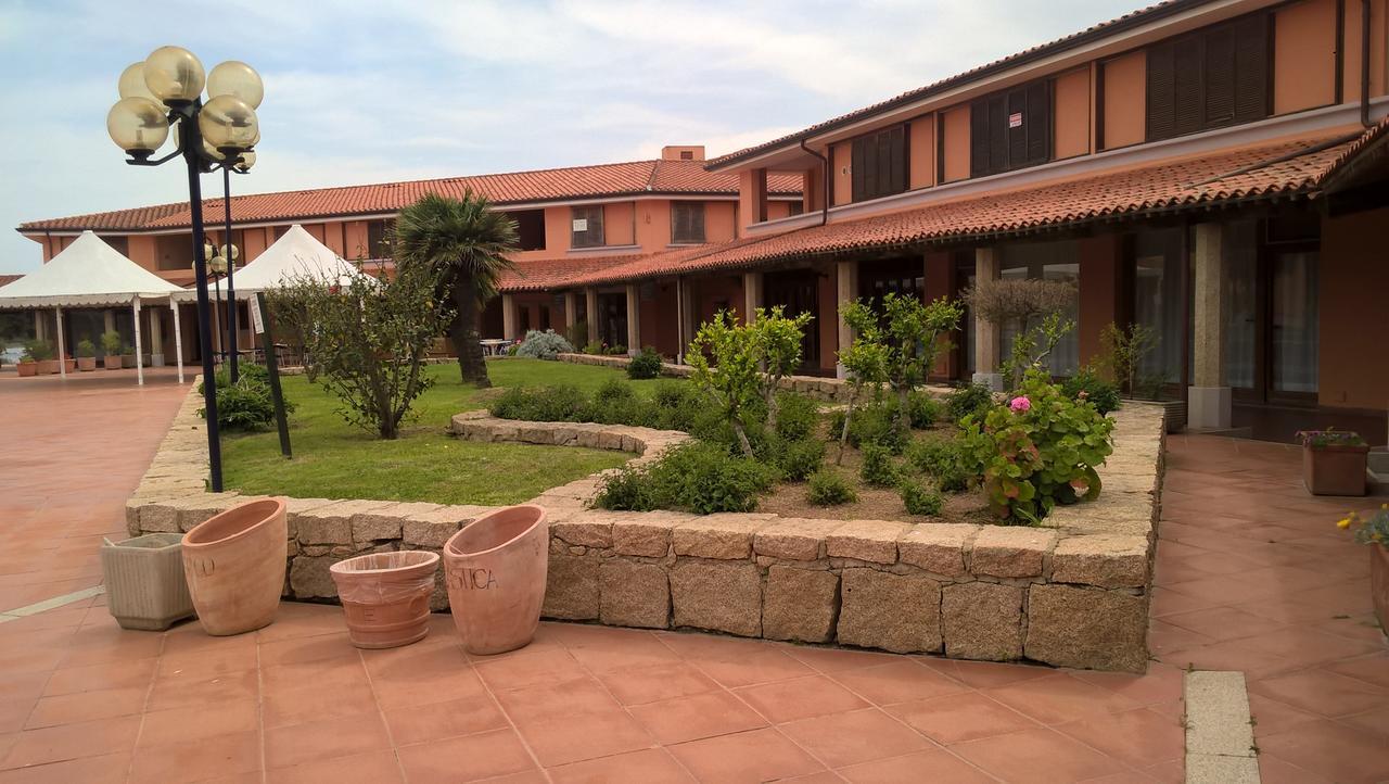 Residence Porto Coda Cavallo San Teodoro  Kültér fotó